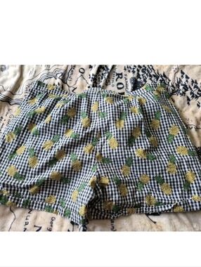 Collectif Size UK 24 US 20 Pineapple Print Shorts Plaid